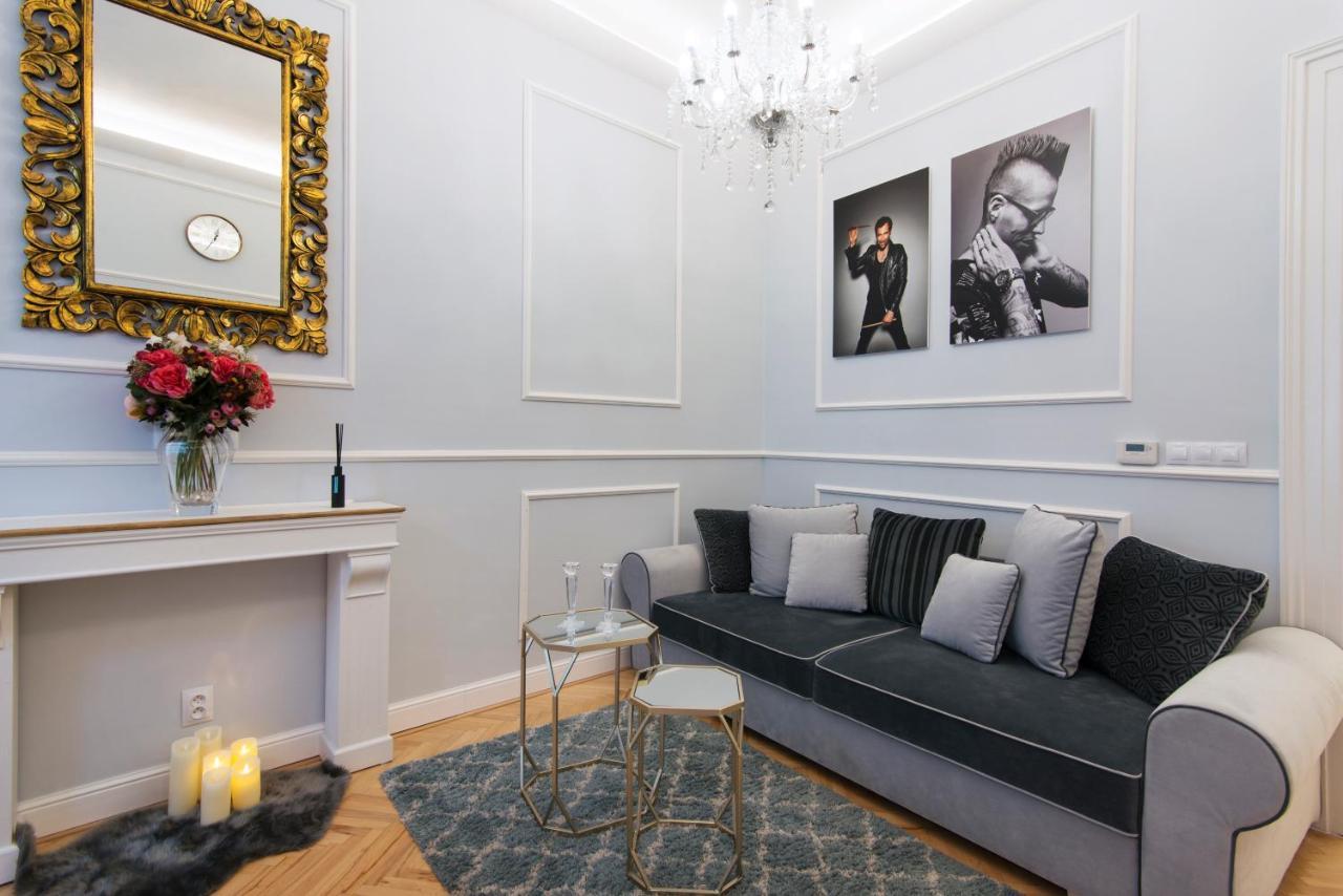 Vogue Apartment Near By Wenceslas Square Praha Bagian luar foto