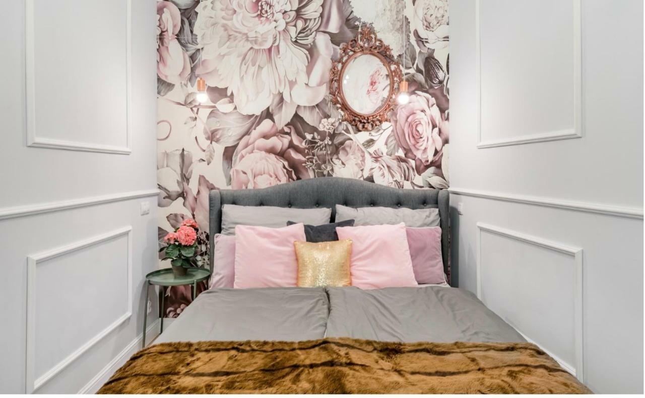 Vogue Apartment Near By Wenceslas Square Praha Bagian luar foto